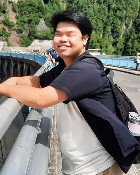 Wen-Ze Chang
